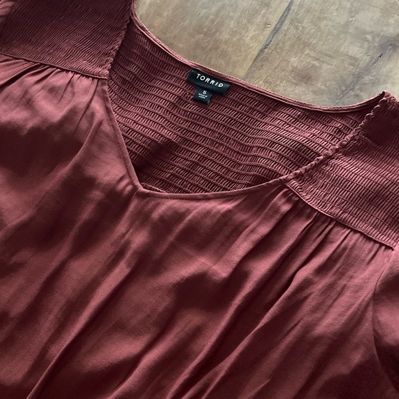 NWOT Torrid burnt orange polyester blouse size 5 (28) - Picture 3 of 11